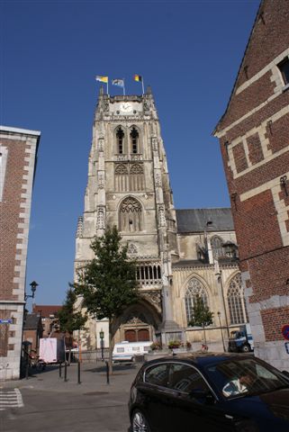 De gotische Onze-Lieve-Vrouwe basiliek (Foto: Hans Hermans)