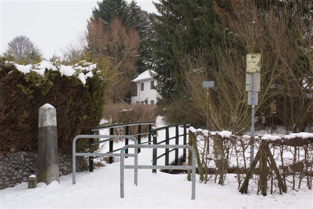Paalsteen nummer 200 in Oud Lemiers